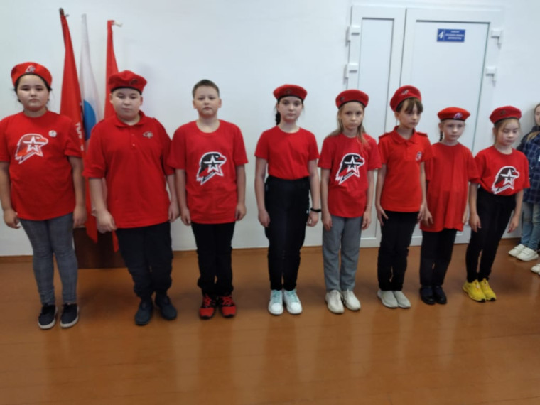 Спуск флага.