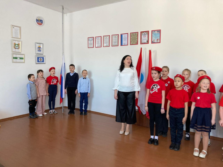 Линейка.
